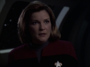 extant_StarTrek_VOY_6x14-Memorial_02452.jpg
