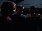 extant_StarTrek_VOY_6x14-Memorial_02457.jpg