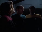 extant_StarTrek_VOY_6x14-Memorial_02459.jpg