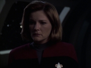 extant_StarTrek_VOY_6x14-Memorial_02464.jpg