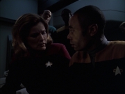extant_StarTrek_VOY_6x14-Memorial_02475.jpg