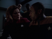 extant_StarTrek_VOY_6x14-Memorial_02483.jpg