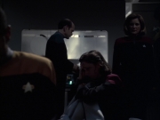 extant_StarTrek_VOY_6x14-Memorial_02508.jpg
