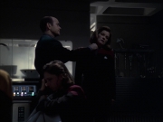 extant_StarTrek_VOY_6x14-Memorial_02517.jpg