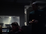 extant_StarTrek_VOY_6x14-Memorial_02530.jpg
