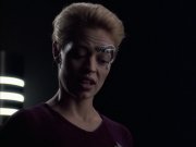 extant_StarTrek_VOY_6x14-Memorial_02544.jpg