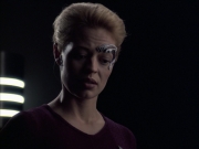 extant_StarTrek_VOY_6x14-Memorial_02545.jpg