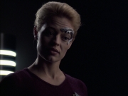 extant_StarTrek_VOY_6x14-Memorial_02548.jpg