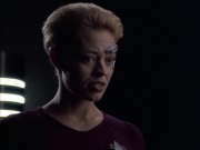 extant_StarTrek_VOY_6x14-Memorial_02558.jpg