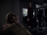 extant_StarTrek_VOY_6x14-Memorial_02601.jpg