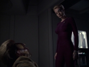 extant_StarTrek_VOY_6x14-Memorial_02629.jpg