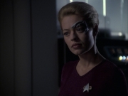 extant_StarTrek_VOY_6x14-Memorial_02646.jpg