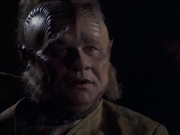 extant_StarTrek_VOY_6x14-Memorial_02650.jpg