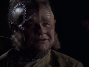 extant_StarTrek_VOY_6x14-Memorial_02651.jpg