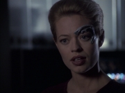extant_StarTrek_VOY_6x14-Memorial_02655.jpg