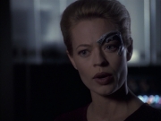 extant_StarTrek_VOY_6x14-Memorial_02659.jpg