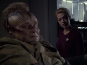 extant_StarTrek_VOY_6x14-Memorial_02675.jpg