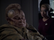 extant_StarTrek_VOY_6x14-Memorial_02698.jpg
