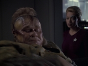 extant_StarTrek_VOY_6x14-Memorial_02700.jpg