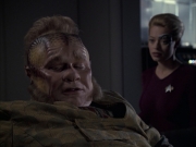 extant_StarTrek_VOY_6x14-Memorial_02702.jpg