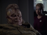 extant_StarTrek_VOY_6x14-Memorial_02703.jpg