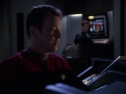 extant_StarTrek_VOY_6x14-Memorial_02723.jpg