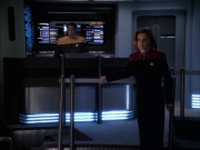 extant_StarTrek_VOY_6x14-Memorial_02732.jpg