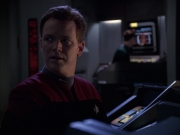 extant_StarTrek_VOY_6x14-Memorial_02746.jpg