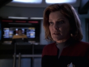 extant_StarTrek_VOY_6x14-Memorial_02747.jpg
