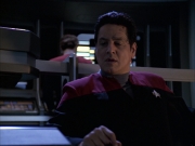 extant_StarTrek_VOY_6x14-Memorial_02761.jpg