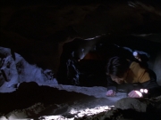 extant_StarTrek_VOY_6x14-Memorial_03030.jpg