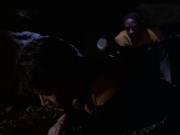 extant_StarTrek_VOY_6x14-Memorial_03060.jpg