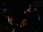 extant_StarTrek_VOY_6x14-Memorial_03063.jpg