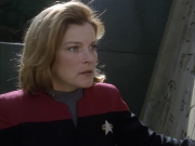 extant_StarTrek_VOY_6x14-Memorial_03215.jpg