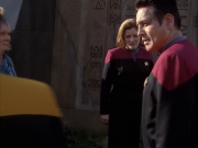 extant_StarTrek_VOY_6x14-Memorial_03599.jpg