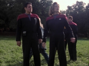 extant_StarTrek_VOY_6x14-Memorial_03606.jpg