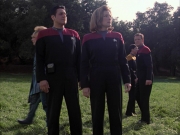 extant_StarTrek_VOY_6x14-Memorial_03607.jpg