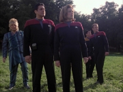 extant_StarTrek_VOY_6x14-Memorial_03608.jpg