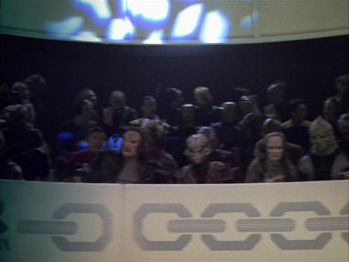 extant_StarTrek_VOY_6x15-Tsunkatse_00015.jpg