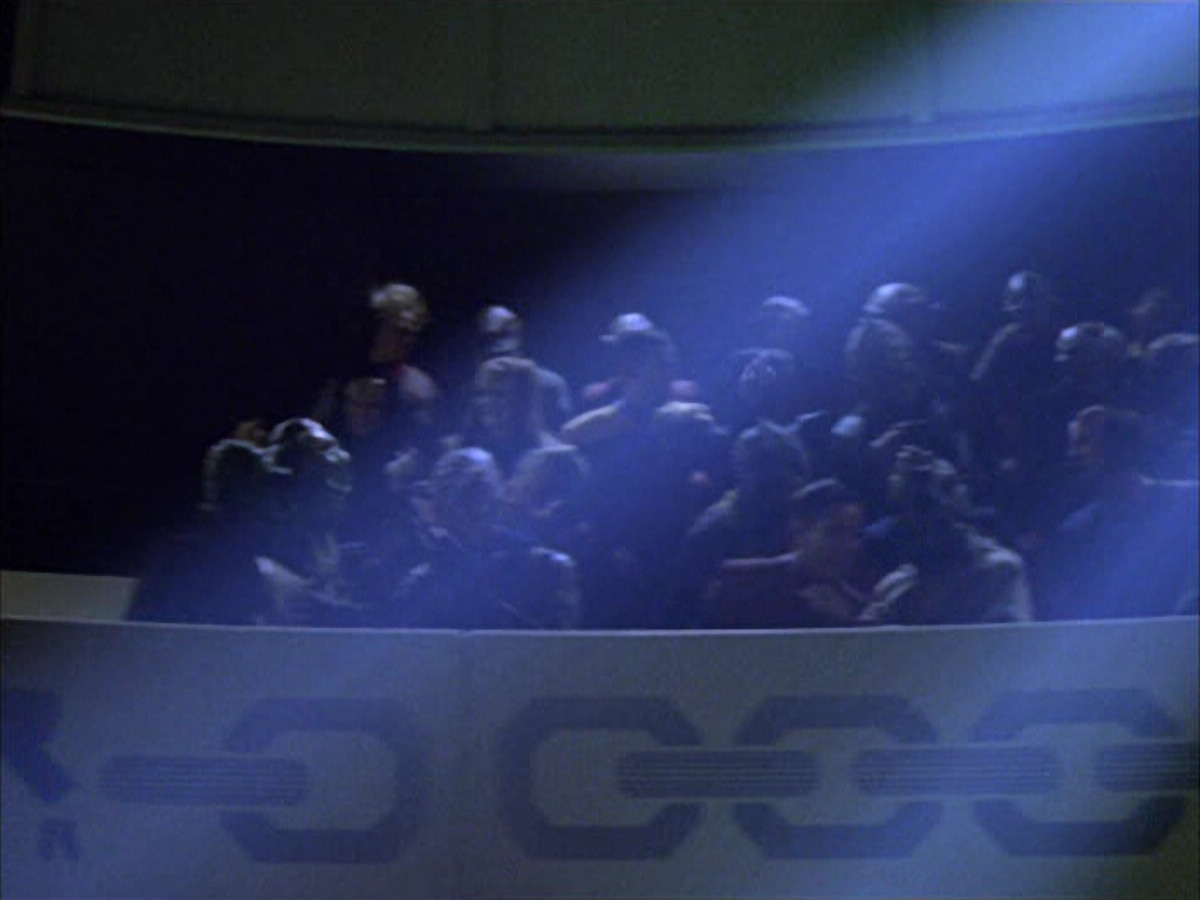 extant_StarTrek_VOY_6x15-Tsunkatse_00020.jpg