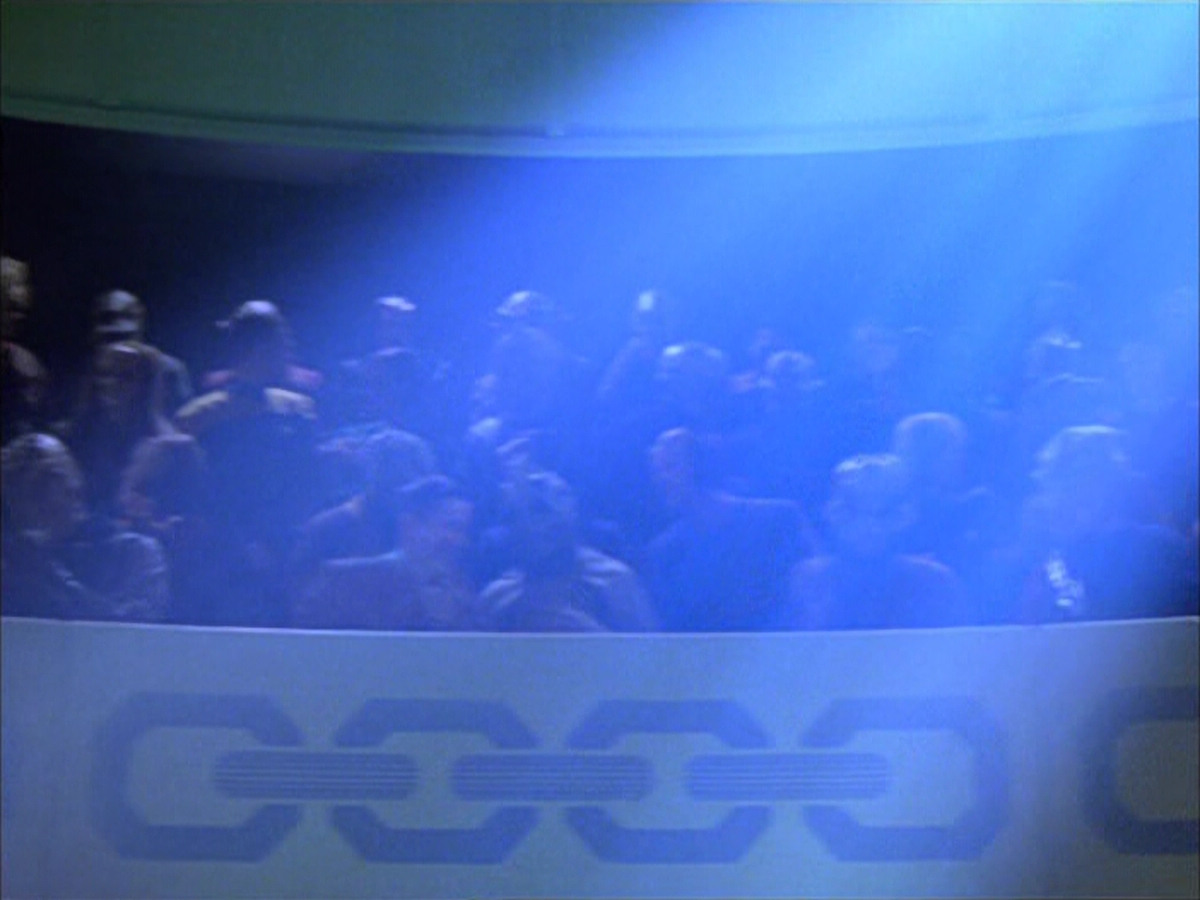 extant_StarTrek_VOY_6x15-Tsunkatse_00021.jpg