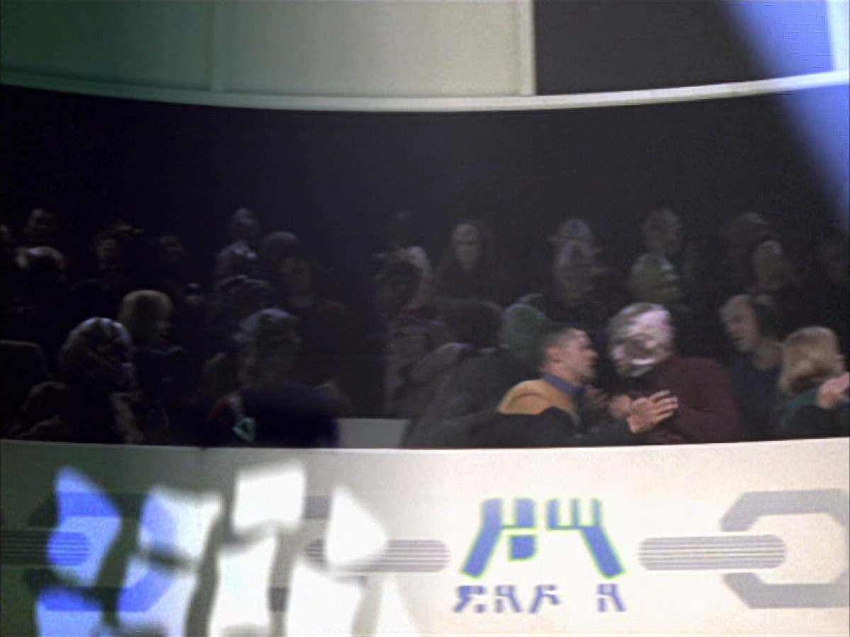 extant_StarTrek_VOY_6x15-Tsunkatse_00023.jpg