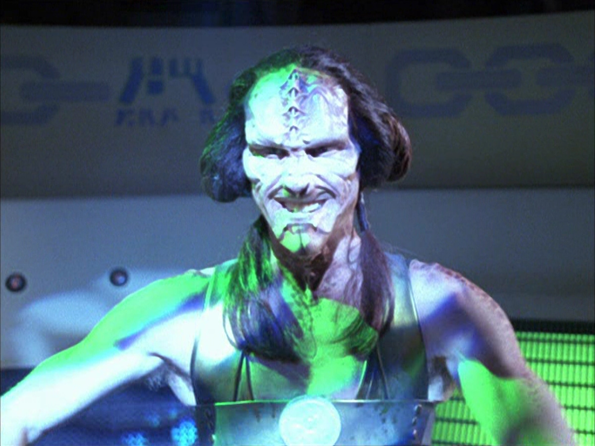 extant_StarTrek_VOY_6x15-Tsunkatse_00064.jpg