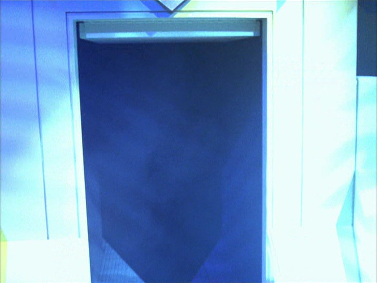 extant_StarTrek_VOY_6x15-Tsunkatse_00072.jpg