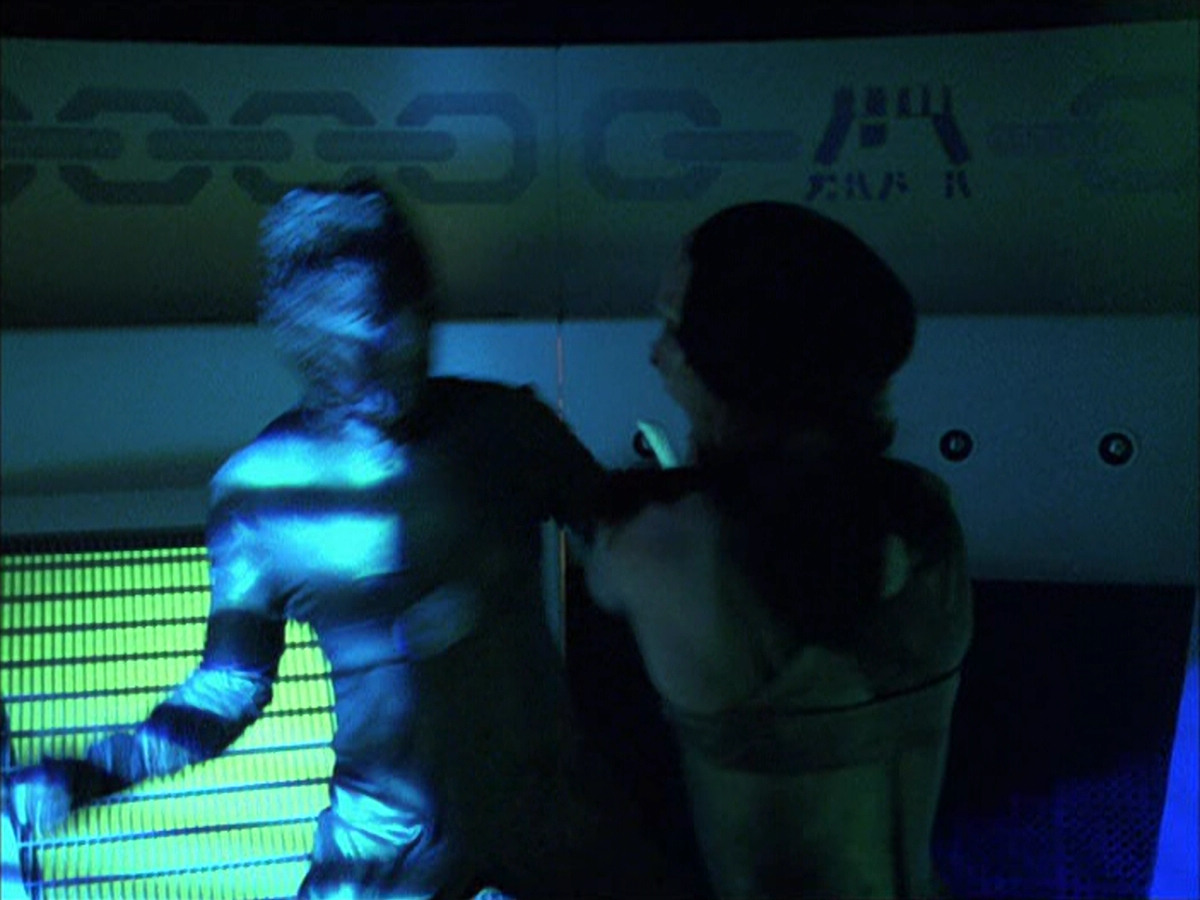 extant_StarTrek_VOY_6x15-Tsunkatse_00133.jpg