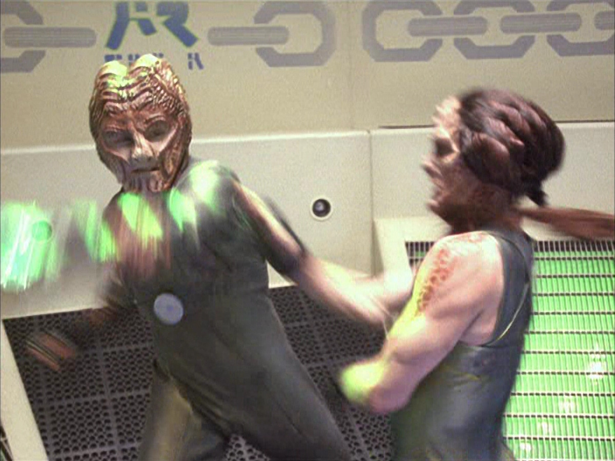extant_StarTrek_VOY_6x15-Tsunkatse_00155.jpg