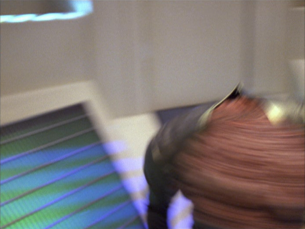 extant_StarTrek_VOY_6x15-Tsunkatse_00158.jpg