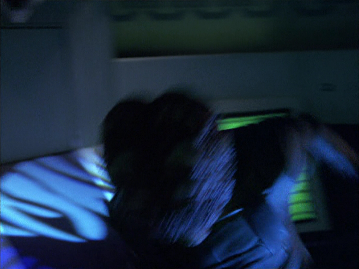 extant_StarTrek_VOY_6x15-Tsunkatse_00164.jpg