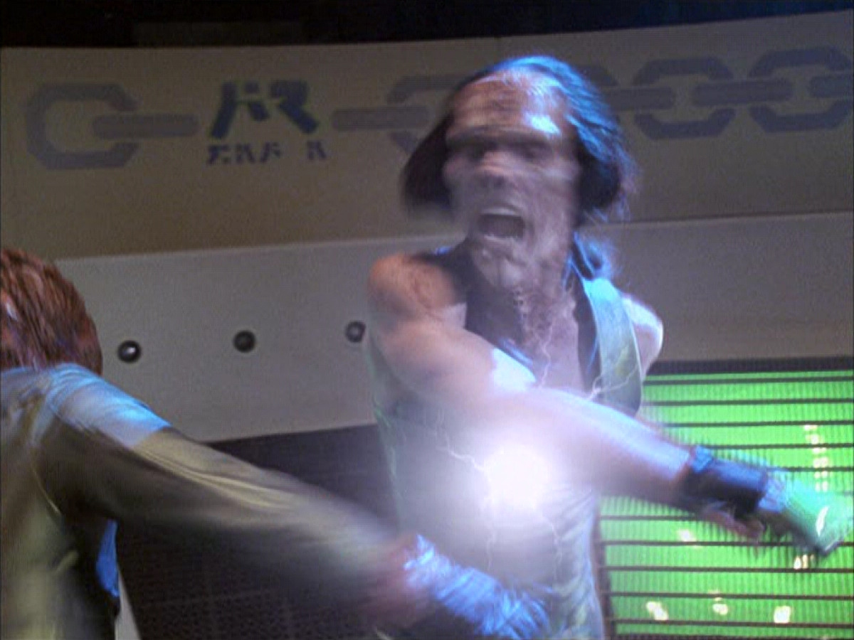 extant_StarTrek_VOY_6x15-Tsunkatse_00169.jpg
