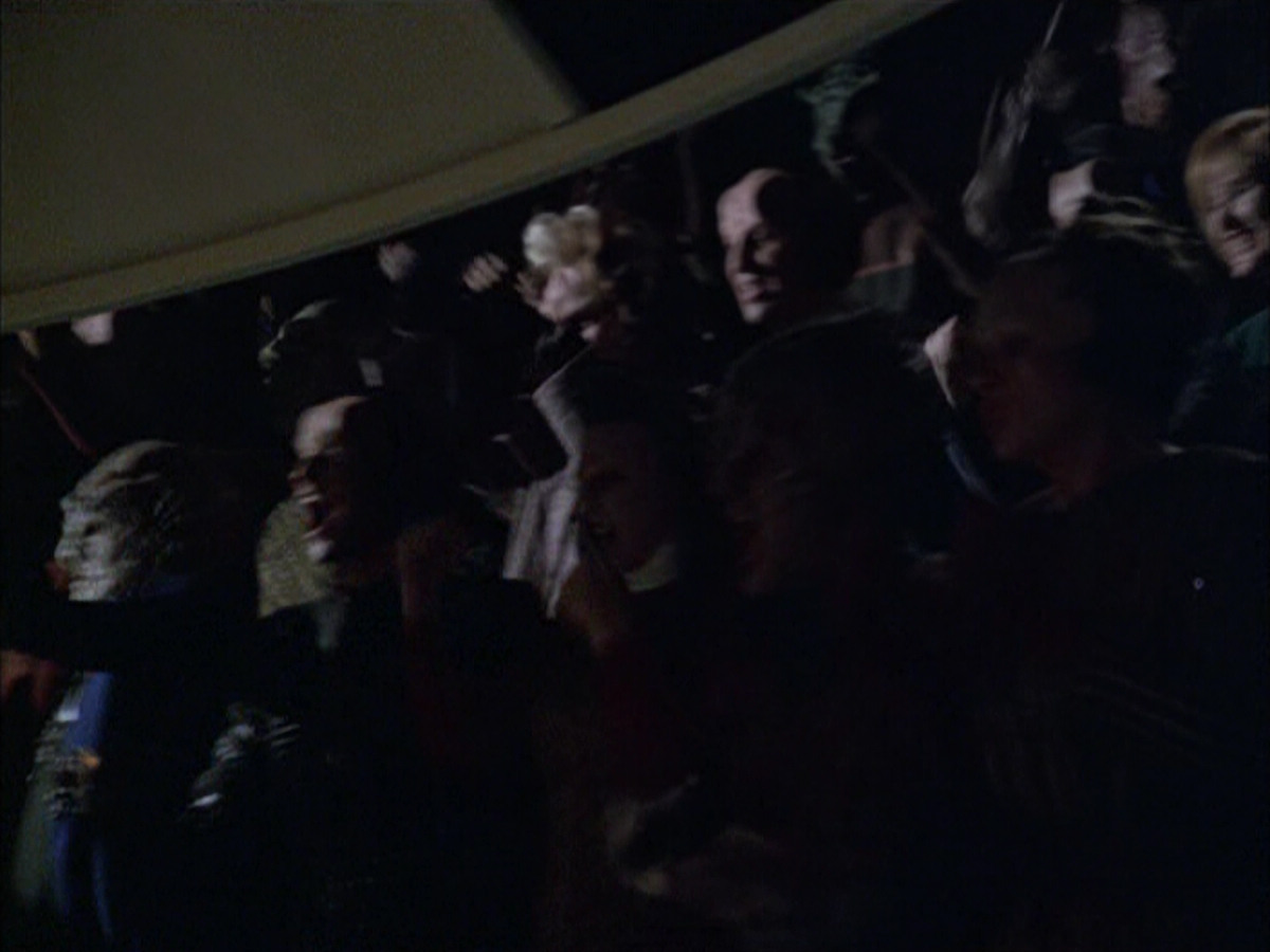 extant_StarTrek_VOY_6x15-Tsunkatse_00192.jpg